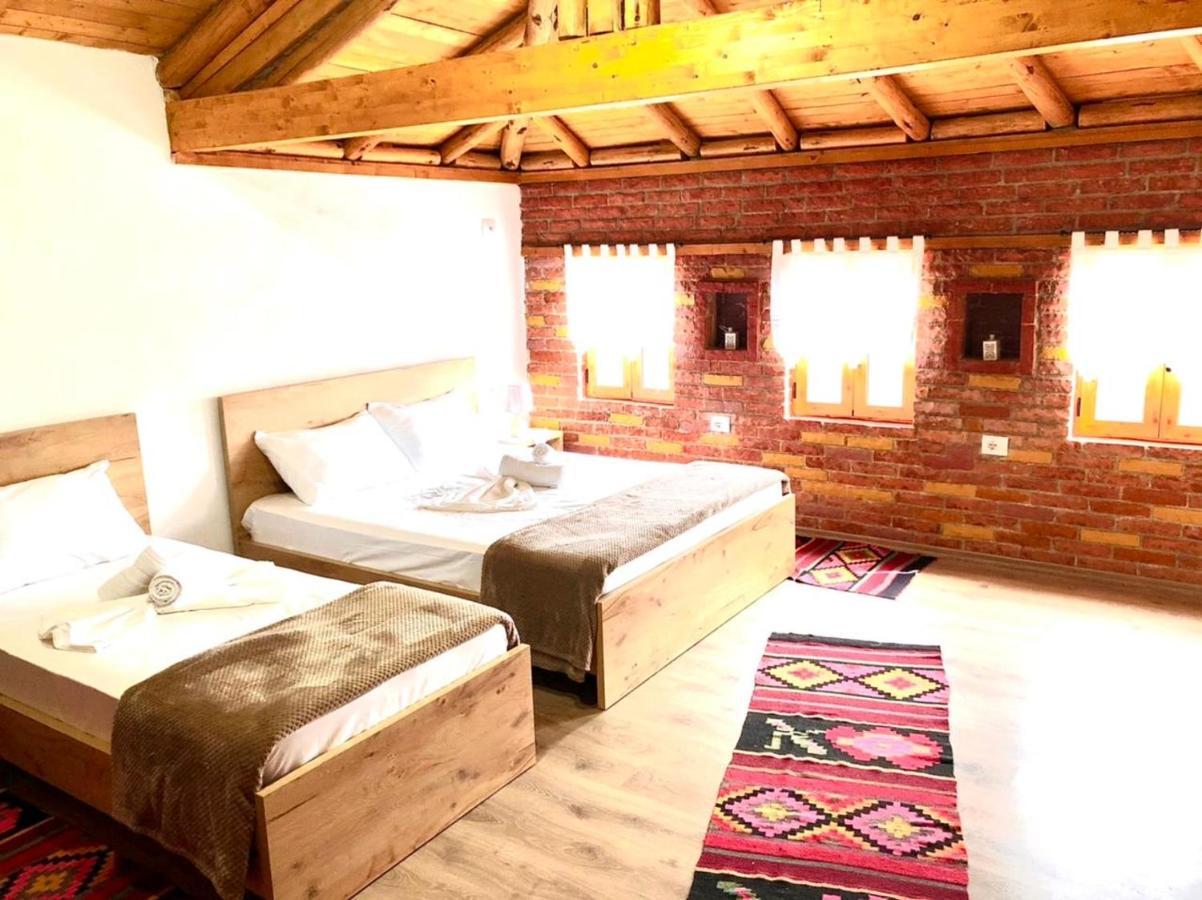 Villa Muzhaqi Nivice Exteriör bild
