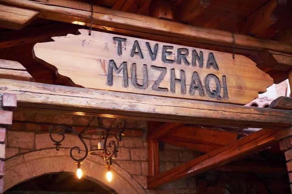 Villa Muzhaqi Nivice Exteriör bild